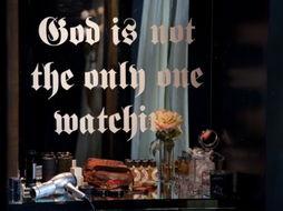 可以看成人视频的网页,揭秘网络暗流涌动的秘密世界