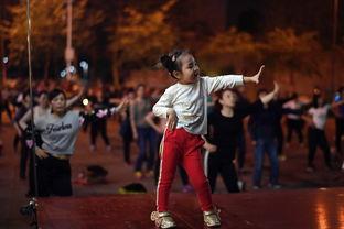 成人彩带广场舞视频大全,成人彩带广场舞视频大全精选回顾