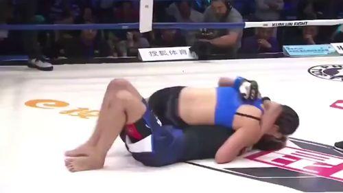 成人靠背蹬子视频,健身器材新宠,高效塑形秘籍